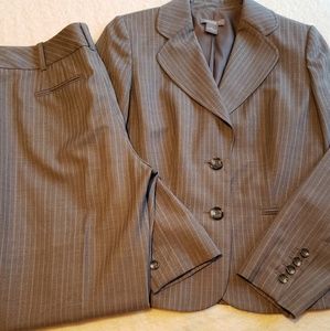 Ann Taylor Wool Suit Jacket and Pants!!